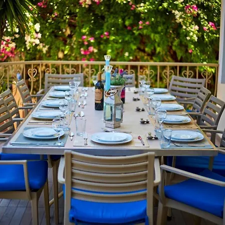 Two Seas Bougainvillaea Willa
