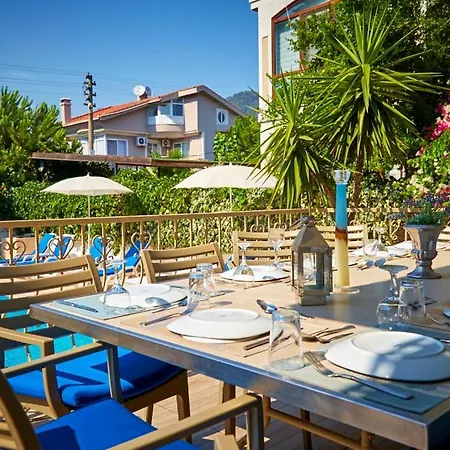 Willa Two Seas Bougainvillaea Marmaris